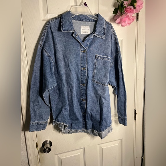 Celebrity Pink Plus size Shacket Midwash NWT - Picture 2 of 7